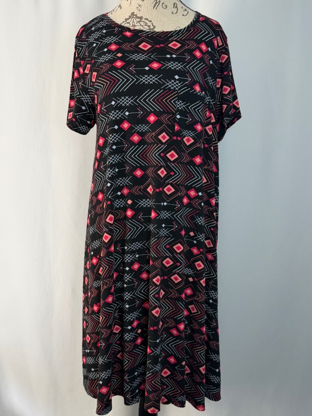 Fun Black and Pink LuLaRoe Carly Dress, X-Large, NWT